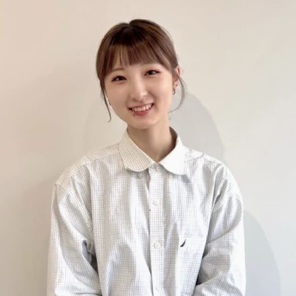 LUVISM 万代/新潟駅【ラヴィズム バンダイ ニイガタエキ】のスタッフ紹介。佐藤　里咲 【万代】