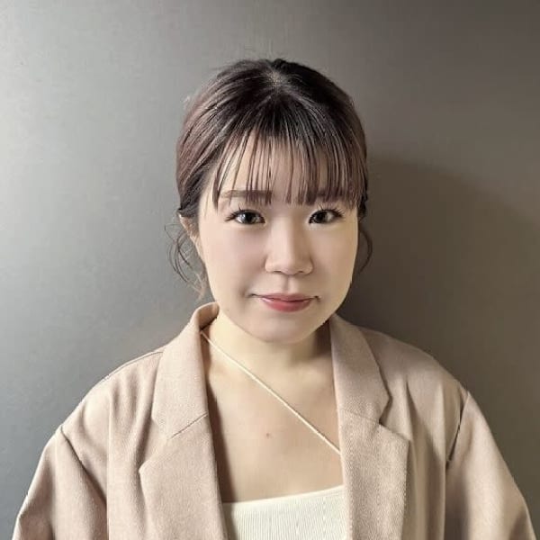 Grandoeil eclat 銀座【グランウィーユ エクラ ギンザ】のスタッフ紹介。ユイ