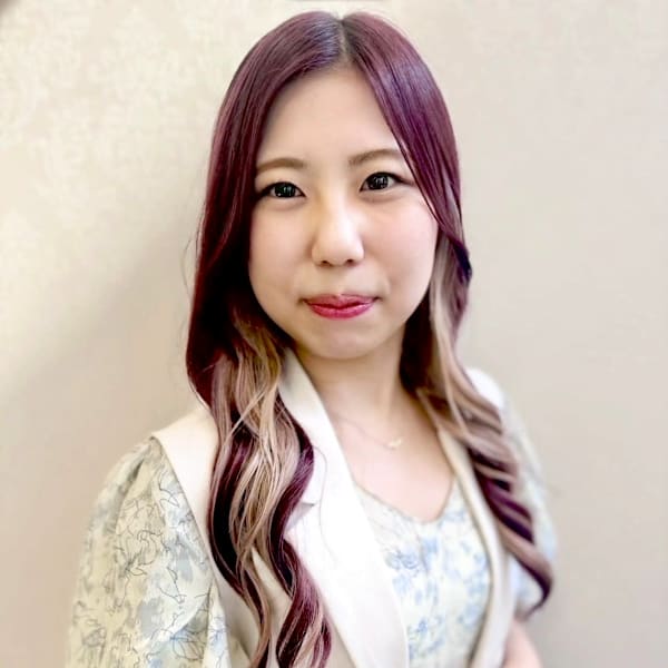 COVER HAIR bliss【カバーヘア ブリス】上尾/上尾西口店【カバーヘアブリス アゲオ アゲオニシグチテン】のスタッフ紹介。小玉 南々帆