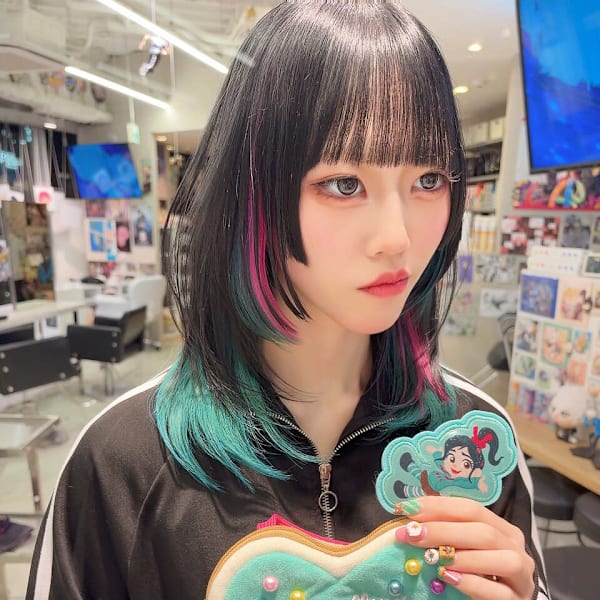 ウルフカット/ケアブリーチ/推しカラー/インナーカラー