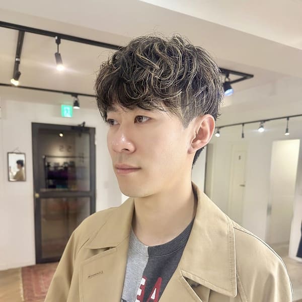 韓国ヘアカルマパーマコンマバングセンターパート黒髪ウルフ|5 SCENE AOYAMA