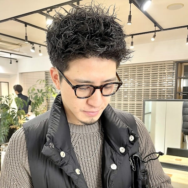 ビジネスヘア就活ヘアツーブロック刈り上げフェードメンズ