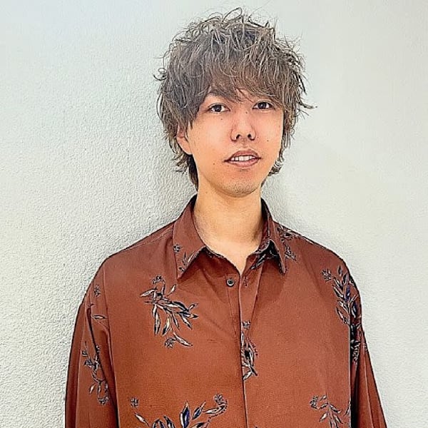 Zina 北千住 髪質改善&トリートメント&艶髪【ジーナキタセンジュカミシツカイゼン トリートメント ツヤガミ】のスタッフ紹介。竹ヶ原 健司