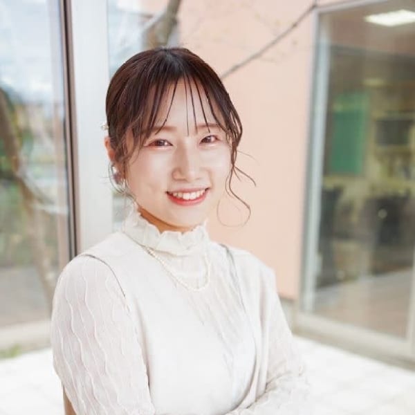 CLOE by LUVISM 小針店【クロエバイラヴィズム コバリテン】のスタッフ紹介。飯塚 真子