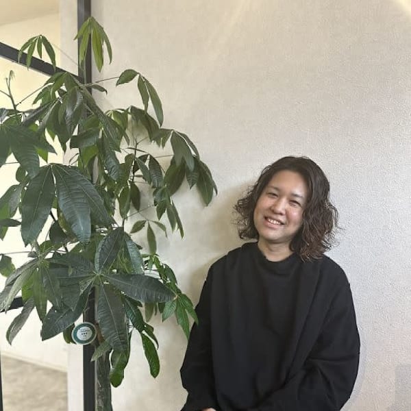 CLOE by LUVISM 亀田店【クロエバイラヴィズム カメダテン】のスタッフ紹介。大内 翼