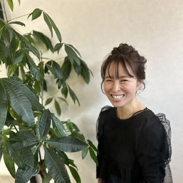 CLOE by LUVISM 亀田店【クロエバイラヴィズム カメダテン】のスタッフ紹介。本間 万貴子