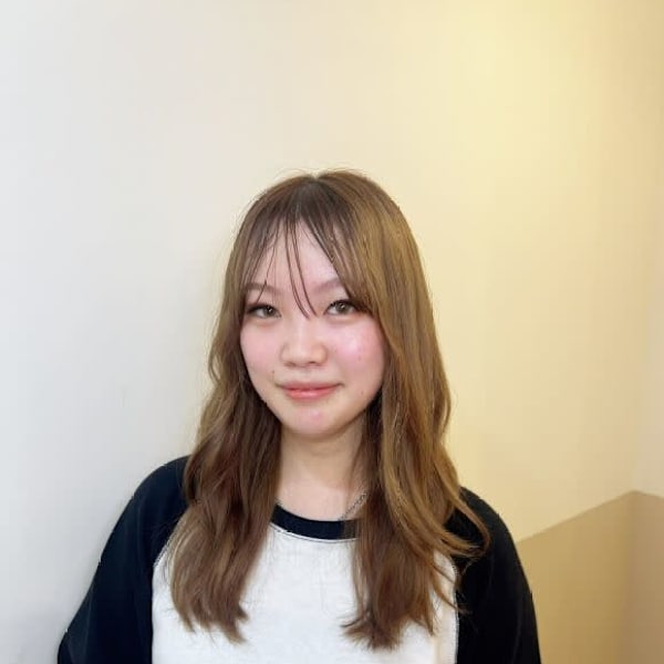 アイブロウサロン i'm 池袋サンシャイン60通り店【眉毛専門店】【アイブロウサロン アイム イケブクロサンシャインロクジュウドオリテン】のスタッフ紹介。ミノリ 