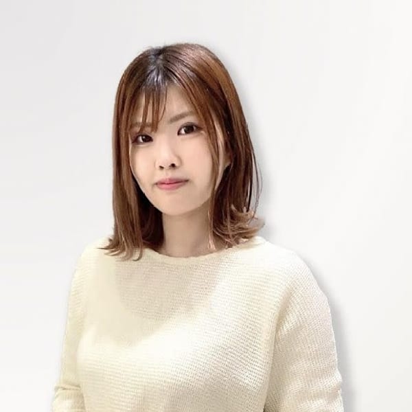 アイブロウサロン i'm 池袋サンシャイン60通り店【眉毛専門店】【アイブロウサロン アイム イケブクロサンシャインロクジュウドオリテン】のスタッフ紹介。カリン 