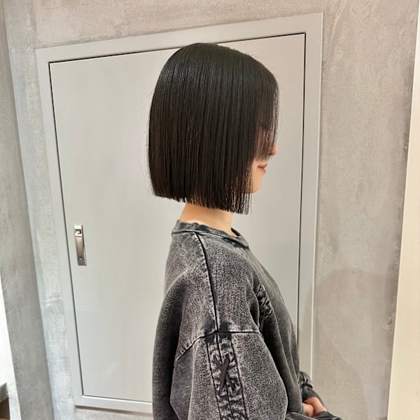 切りっぱなしボブ丸くないボブ艶髪ダークグレージュ髪質改善
