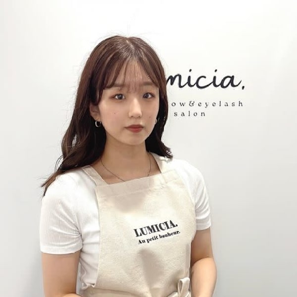 アイブロウサロン LUMICIA.-TOKYO-千葉店【眉毛/まつげパーマ専門店】【アイブロウサロン ルミシア トウキョウ チバテン マユゲ マツゲパーマセンモンテン】のスタッフ紹介。マナミ マユゲ