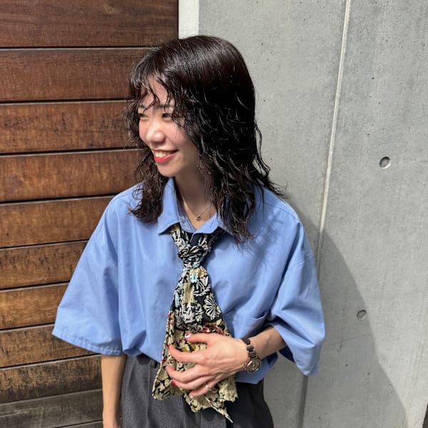 EARTH/E 吉祥寺店 ハイライト/髪質改善/縮毛矯正【アース　エレガンス　キチジョウジテン　ハイライト　カミシツカイゼン　シュクモウキョウセイ】のスタッフ紹介。HARUNA