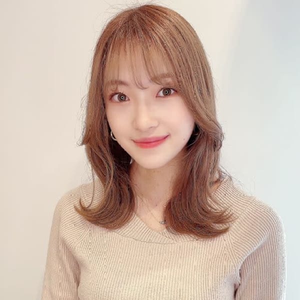 Lond fille 銀座店【ロンドフィーユ ギンザテン】のスタッフ紹介。momo 韓国ヘア