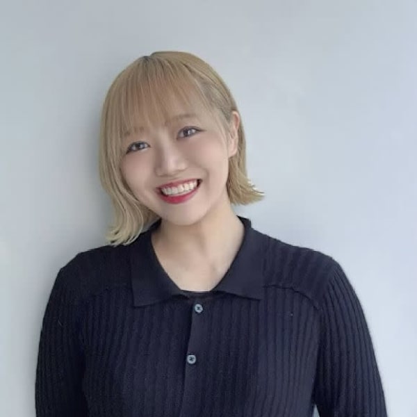 Zina 銀座中央通り 髪質改善&トリートメント&艶髪【ジーナ ギンザチュウオウドオリ カミシツカイゼン ツヤガミ】のスタッフ紹介。Yuki 