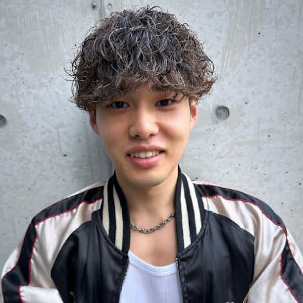 Lond GULLMAN/メンズ専門サロン/名駅【ロンドガルマン】のスタッフ紹介。松田 潤平