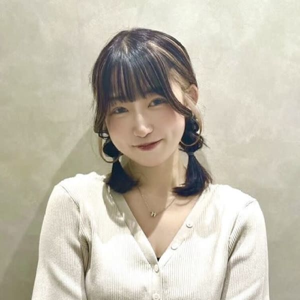 全席個室美容室 Zina 高槻 髪質改善&トリートメント【コシツビヨウシツジーナタカツキカミシツカイゼントリートメント】のスタッフ紹介。Miyu
