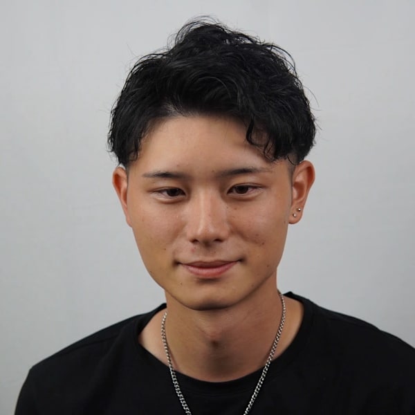 ツーブロック七三スタイル