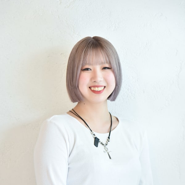 Amily hair salon ひたち野うしく店【アミリーヘアーサロン ヒタチノウシクテン】のスタッフ紹介。谷口 美咲