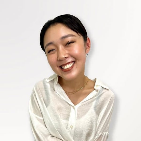 アイブロウサロン i’m 錦糸町南口店 【眉毛専門店】【アイブロウサロン アイム キンシチョウミナミグチテン マユゲセンモンテン】のスタッフ紹介。アキラ 