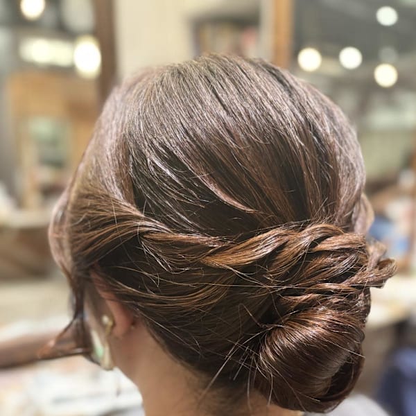 お呼ばれシニヨン