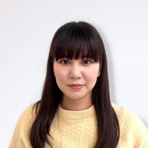 アイブロウサロン i'm 横浜2号店【眉毛専門店】【アイブロウサロン アイム　ヨコハマニゴウテン】のスタッフ紹介。トモミ 