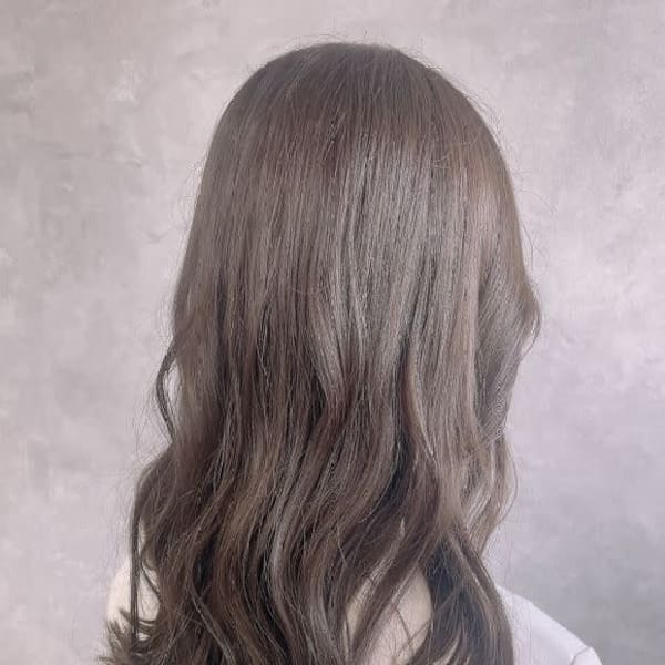 _WHITE 静岡店【アンダーバーホワイト シズオカテン】のスタッフ紹介。coco 月曜日のみ