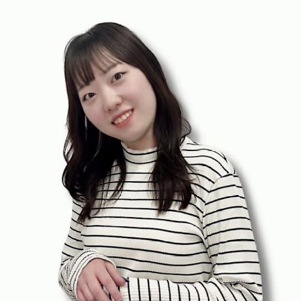 アイブロウサロン i'm 千葉富士見本通り店【眉毛専門店】【アイブロウサロン アイム チバフジミホンドオリテン マユゲセンモンテン】のスタッフ紹介。モモカ 