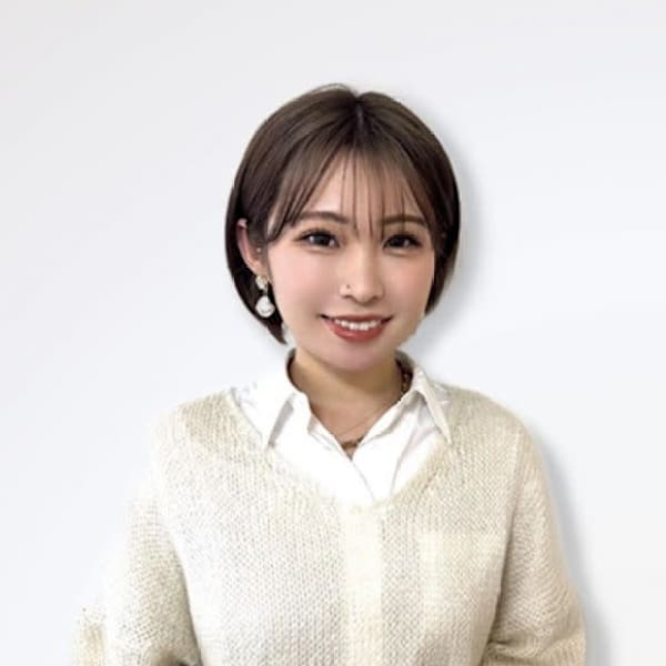 アイブロウサロン i'm 浦和店【眉毛専門店】【アイブロウサロン アイム ウラワテン マユゲセンモンテン】のスタッフ紹介。ミリ 