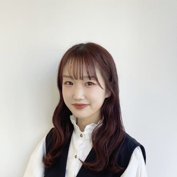 アイブロウサロン i'm 大宮西口店【眉毛専門店】【アイブロウサロン アイム オオミヤニシグチテン マユゲセンモンテン】のスタッフ紹介。モエ