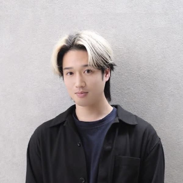 _WHITE 京橋店【アンダーバーホワイトキョウバシテン】のスタッフ紹介。岸 拓斗