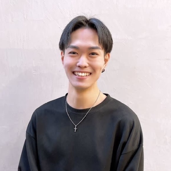 Zina 京都河原町 韓国顔周りカット/前髪カット/髪質改善【ジーナ】【ジーナ キョウトカワラマチ カンコクカオマワリカット マエガミカット カミシツカイゼン】のスタッフ紹介。坂井 内飛