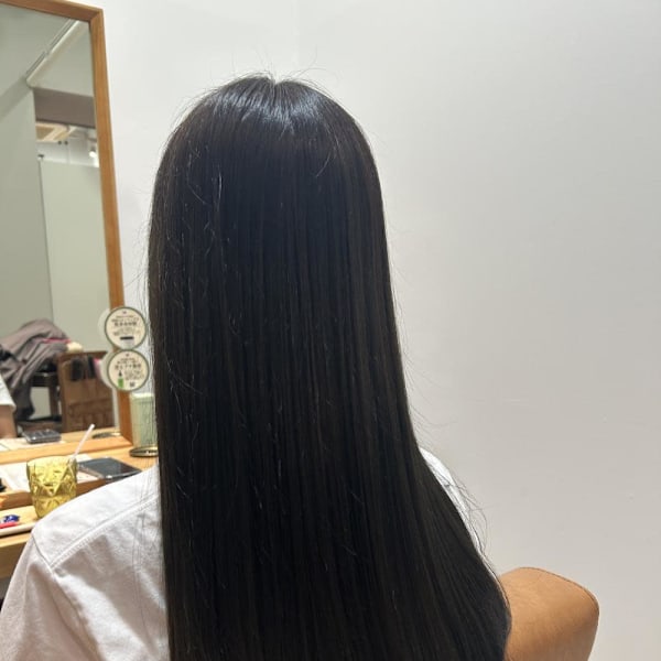 ダークオリーブカラー