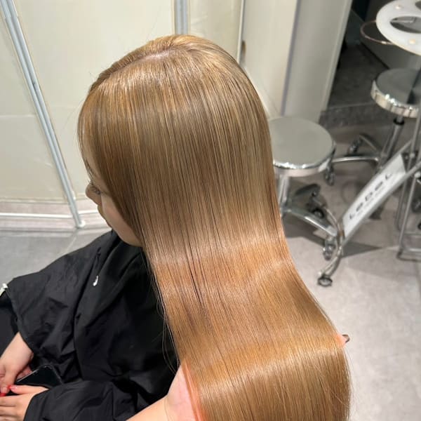 ハイトーンデザイン×髪質改善カラー