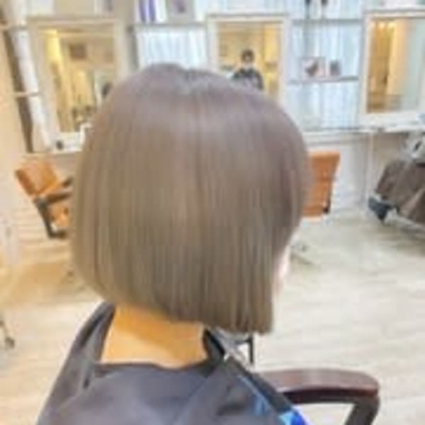 【ブリーチ1回】シルバーベージュ