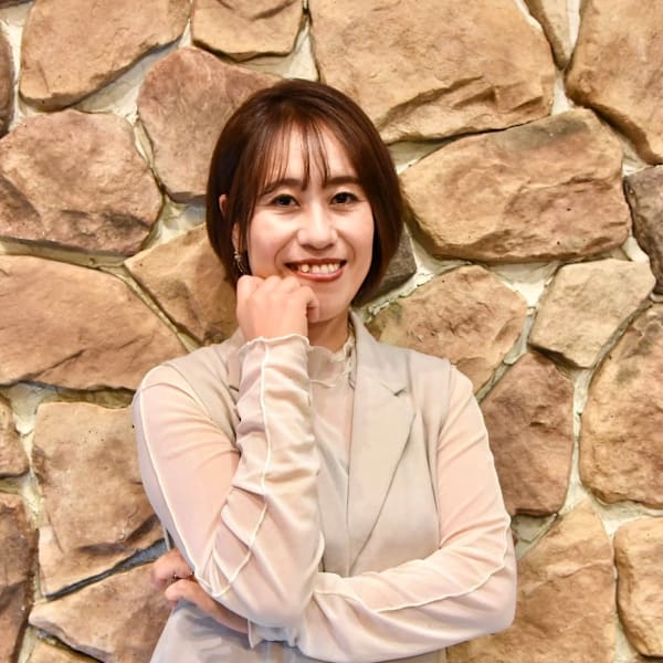 Lita third【リタ サード】のスタッフ紹介。毛内 麻友香