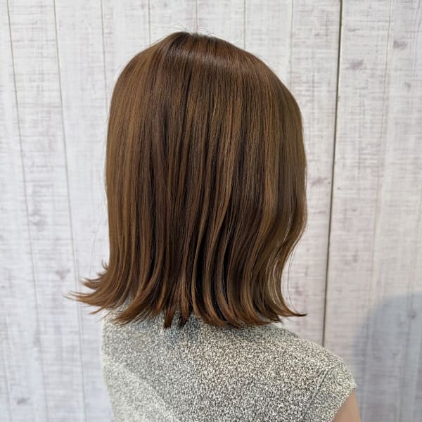 外ハネ軽やかボブ|VISAGE【ヴィサージュ】