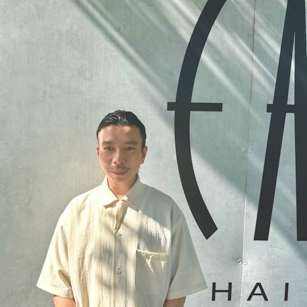 HAIR & MAKE EARTH 新松戸店【ヘアメイクアース シンマツドテン】のスタッフ紹介。黒澤 正宏