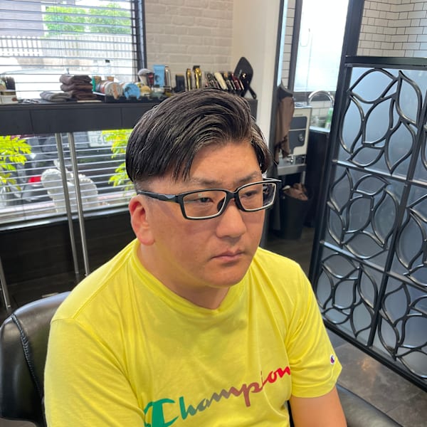 アップバングショート