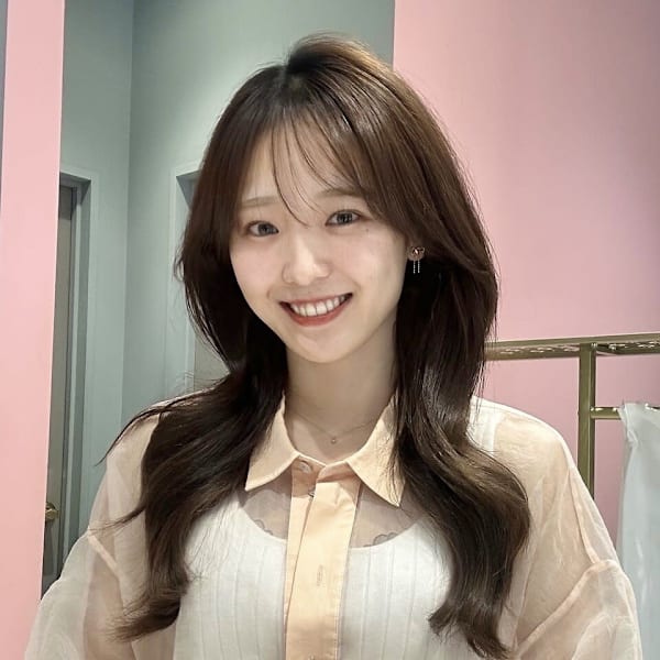 EARTH coiffure beauté 佐久平店【アース コアフュールボーテ サクダイラテン】のスタッフ紹介。岸田　彩花