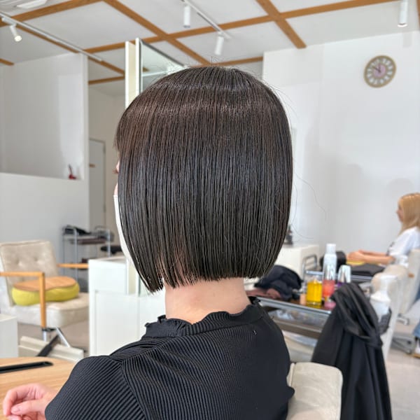 福井大和田/ボブ/切りっぱなし/オリーブカラー/パツボブ|coto 福井大和田店 髪質改善トリートメント&ハイトーンカラー