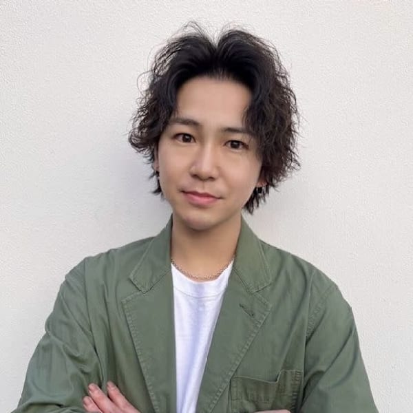 Zina 池袋 髪質改善&トリートメント&艶髪【ジーナイケブクロ カミシツカイゼン トリートメント ツヤガミ】のスタッフ紹介。秋山 輝