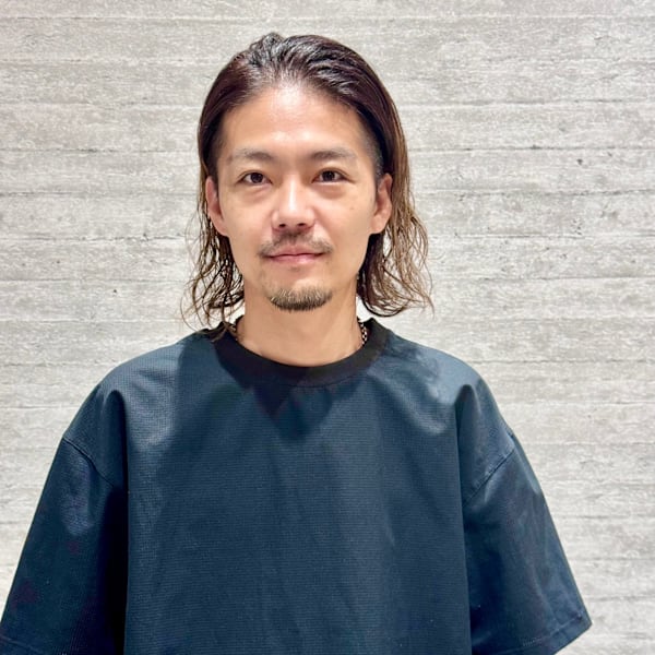 船橋 美容院 Luen 髪質改善 個室サロン【フナバシ ビヨウイン ルエン カミシツカイゼン コシツサロン】のスタッフ紹介。佐野 雄司