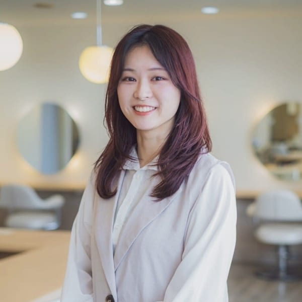 ACCOLE milieu【アコレヘアメイクミリュー】のスタッフ紹介。MAHO