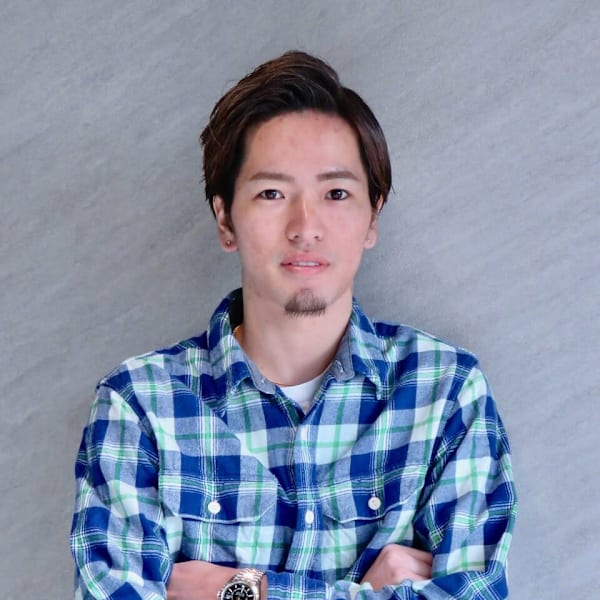 Liz【リズ】【リズ】のスタッフ紹介。高桑 脩爾