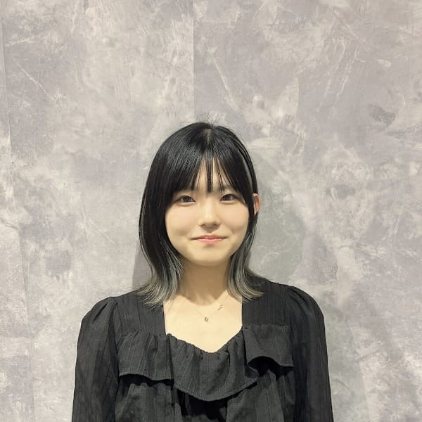 HAIR & MAKE EARTH 川崎店【ヘアメイクアース カワサキテン】のスタッフ紹介。SARI