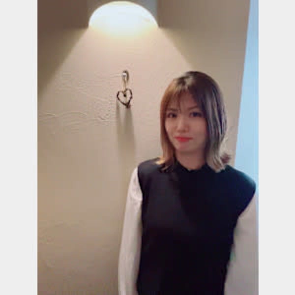 Fan. ray【ファンドットレイ】のスタッフ紹介。SAYAKA