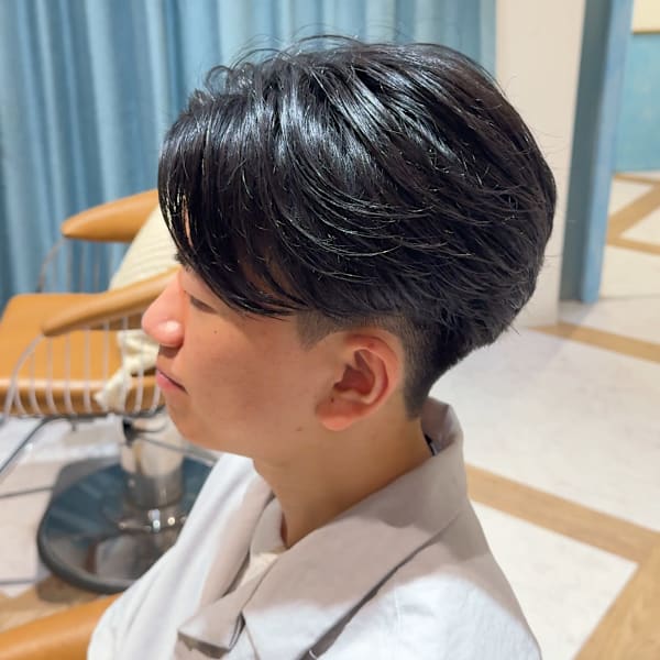 ナチュラル毛流れセンターパート