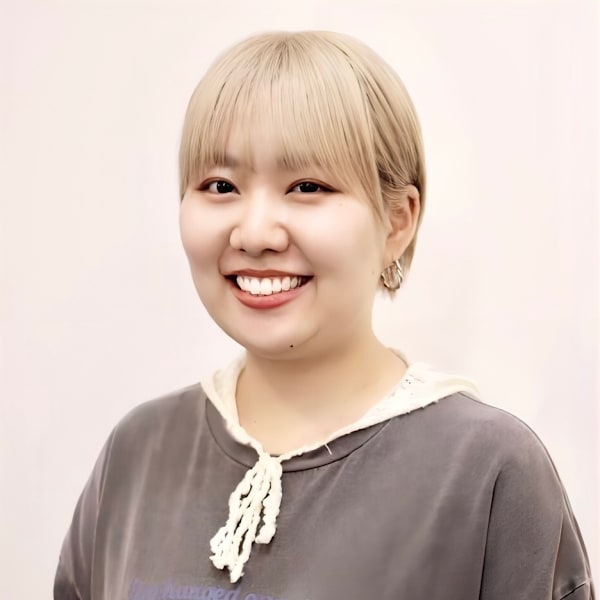 宮脇彩華|lore 銀座【ロア】