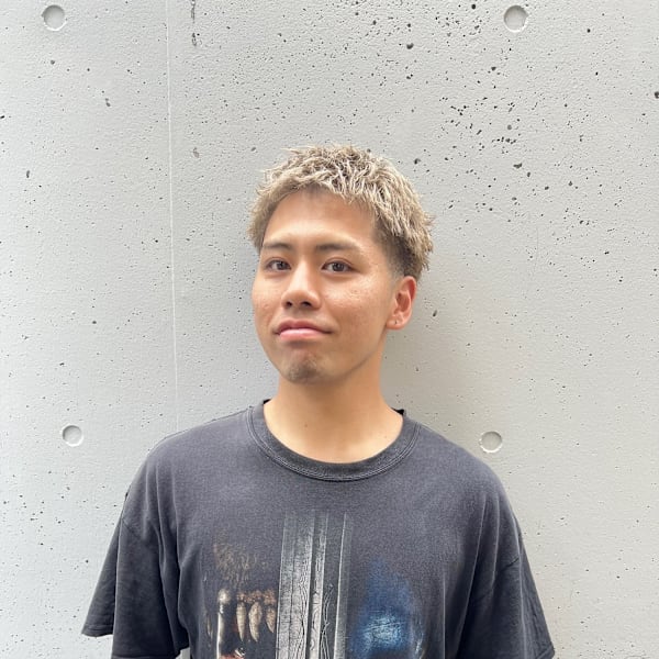 Xanadu 甲子園【ザナドゥ コウシエン】のスタッフ紹介。玉木　龍人