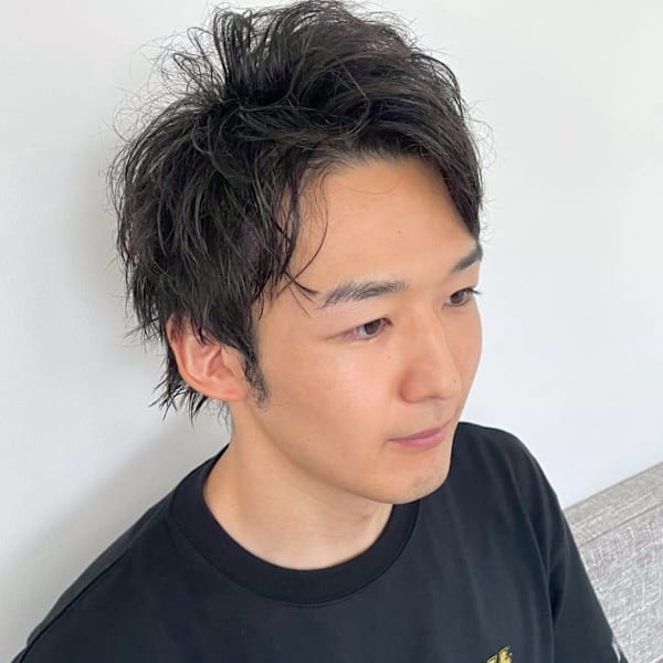 ツイスパ ツーブロック アップバング 黒髪 メンズパーマ