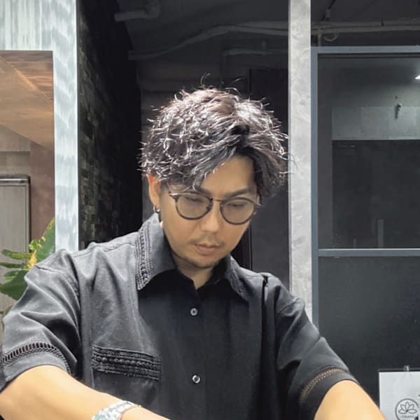 Hair Lounge SHANTi【ヘアラウンジシャンティ】のスタッフ紹介。森村 誠